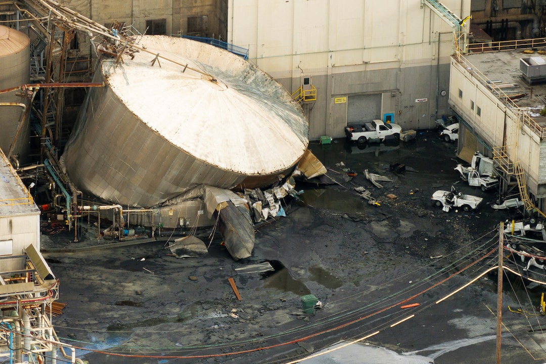 Chemical tank rupture in Washington state causes one death, multiple  injuries | Reuters