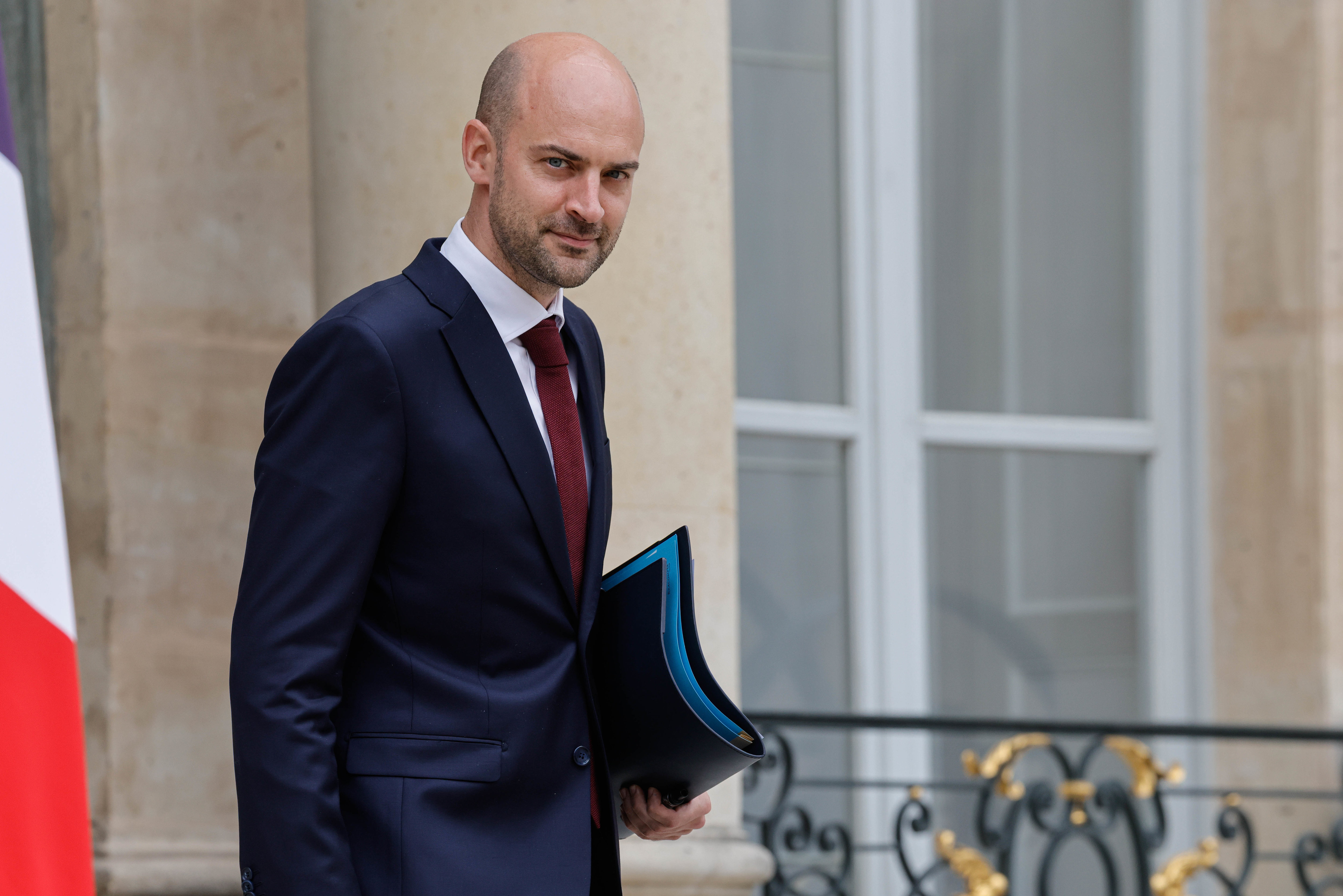 Iran : Jean-Noël Barrot estime que le régime doit « se résoudre à des  concessions majeures » - Le Parisien