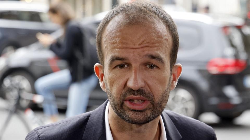 Immigration : «Bruno Retailleau bombe le torse mais n'a rien à proposer»,  fustige l'Insoumis Manuel Bompard