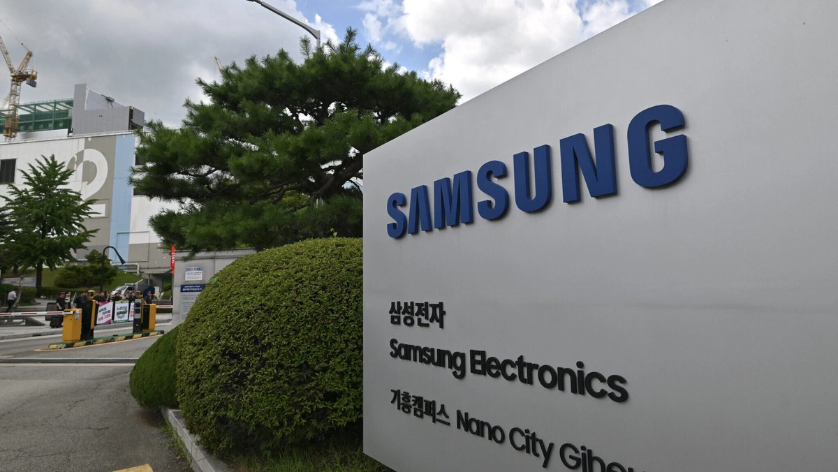 Après un large mouvement social, les salariés de Samsung obtiennent une  prime de 250 000 euros ➡️ https://t.co/JffypLPTk6