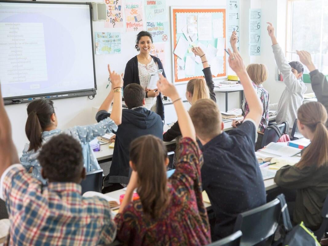 Éducation à la sexualité obligatoire en milieu scolaire : moins de la moitié  des 18-29 ans ont eu plusieurs séances, les décrocheurs moins informés