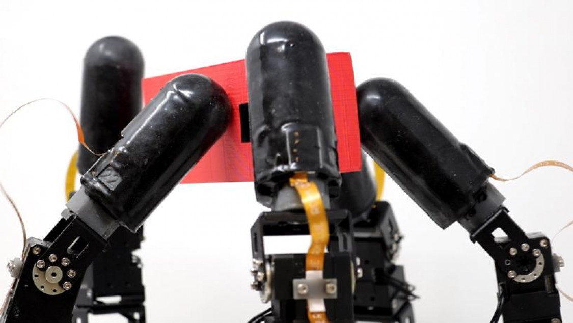 Highly Dexterous Robot Hand Can Operate in the Dark — Just Like Us |  Columbia Engineering