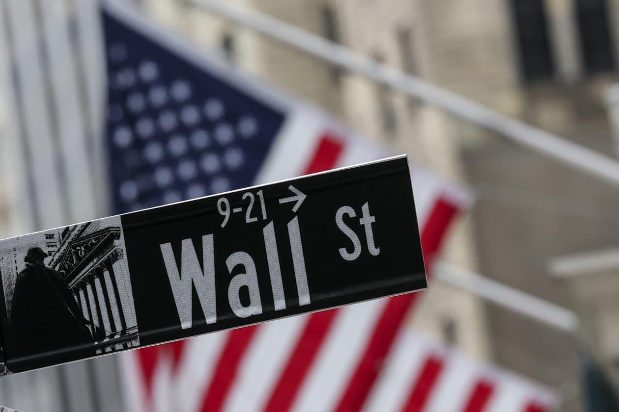 Goldman Sachs hikes its S&P 500 target and rejects bubble-era comparisons -  MarketWatch