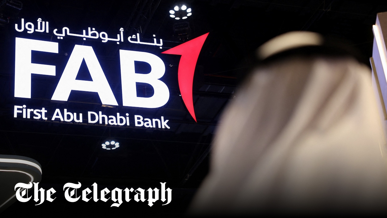 Dubai cash flowed into British shadow bank days before collapse