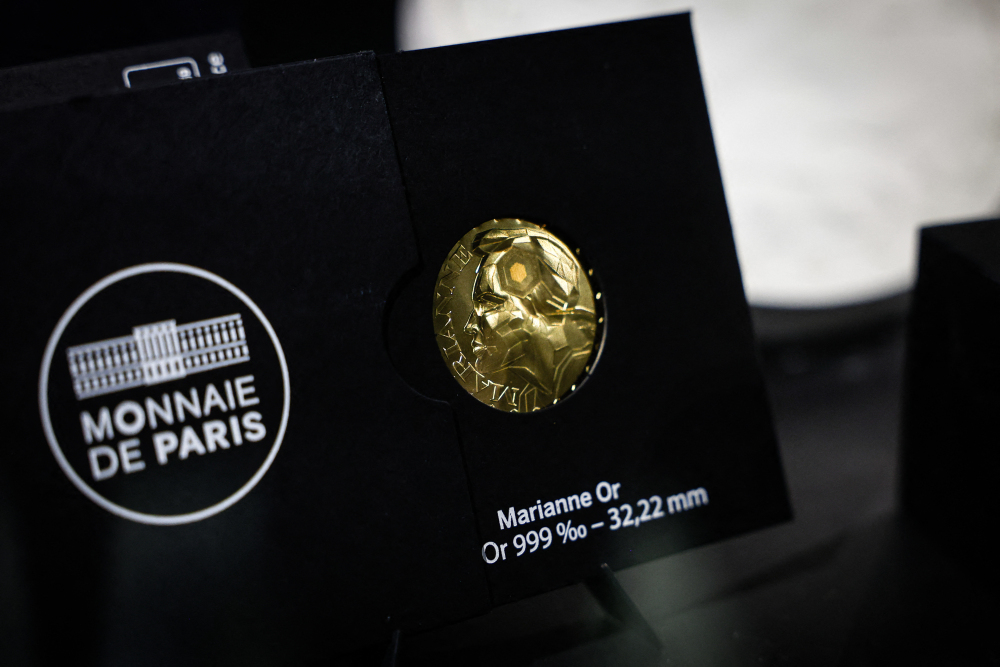 Nouvelle pièce d'or de la Monnaie de Paris : est-ce plus avantageux que les  ETF répliquant le cours du métal précieux ?