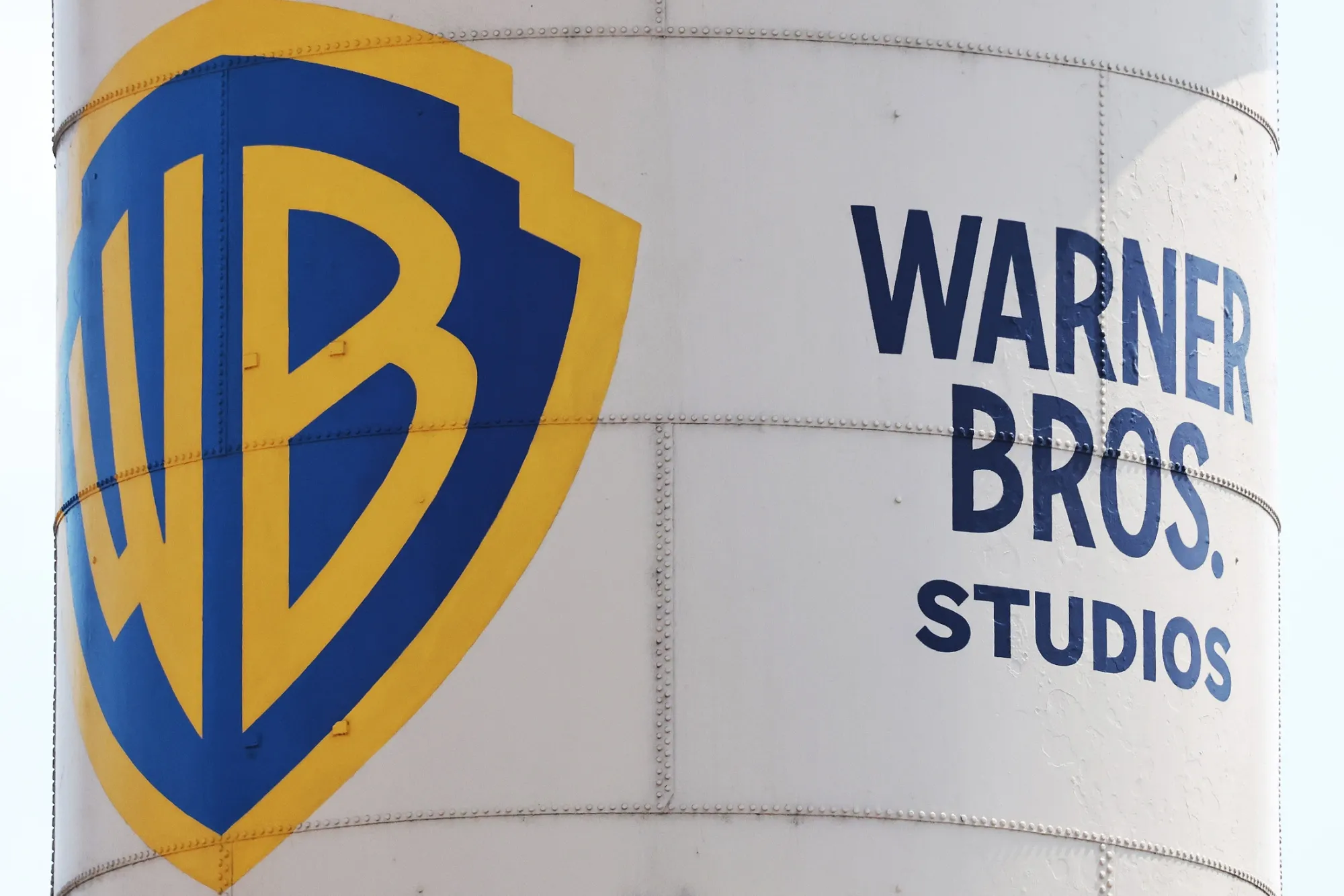 Netflix's $59 Billion Loan for Warner Bros. Among Biggest Ever - Bloomberg