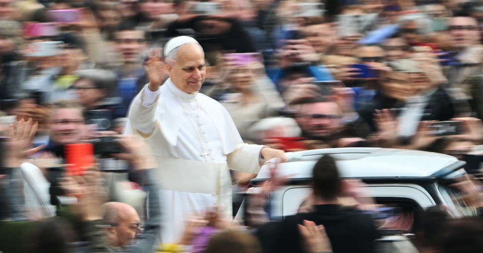 How The Pope's AI Encyclical Defends Humanism - The Atlantic