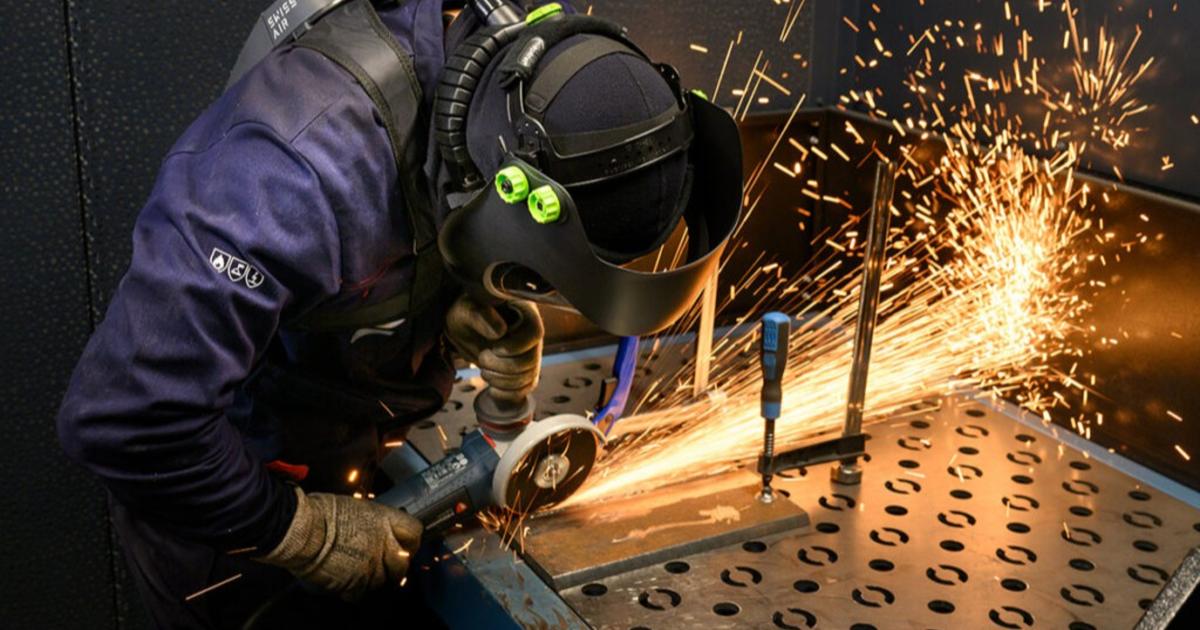 Il vaut mieux former un candidat plutôt qu'attendre le profil idéal»: les  industriels de la défense face à des besoins de recrutement massifs