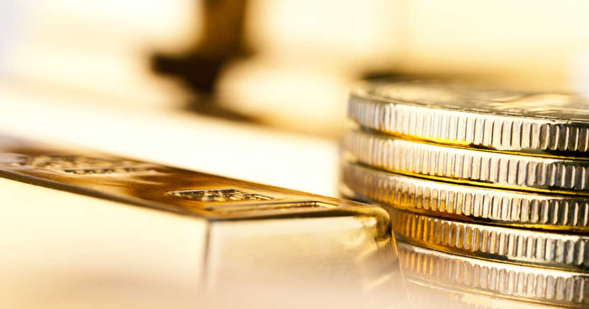 Peut-on vraiment protéger son épargne grâce à l'or en période de crise ? -  Capital.fr