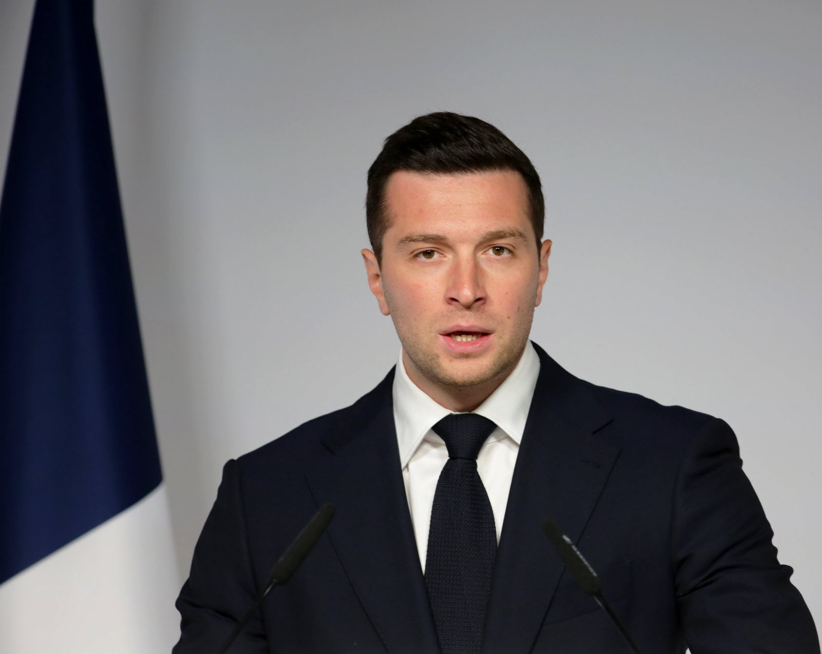 Justice. Roué de coups dans un clip, Jordan Bardella veut porter plainte  contre un rappeur