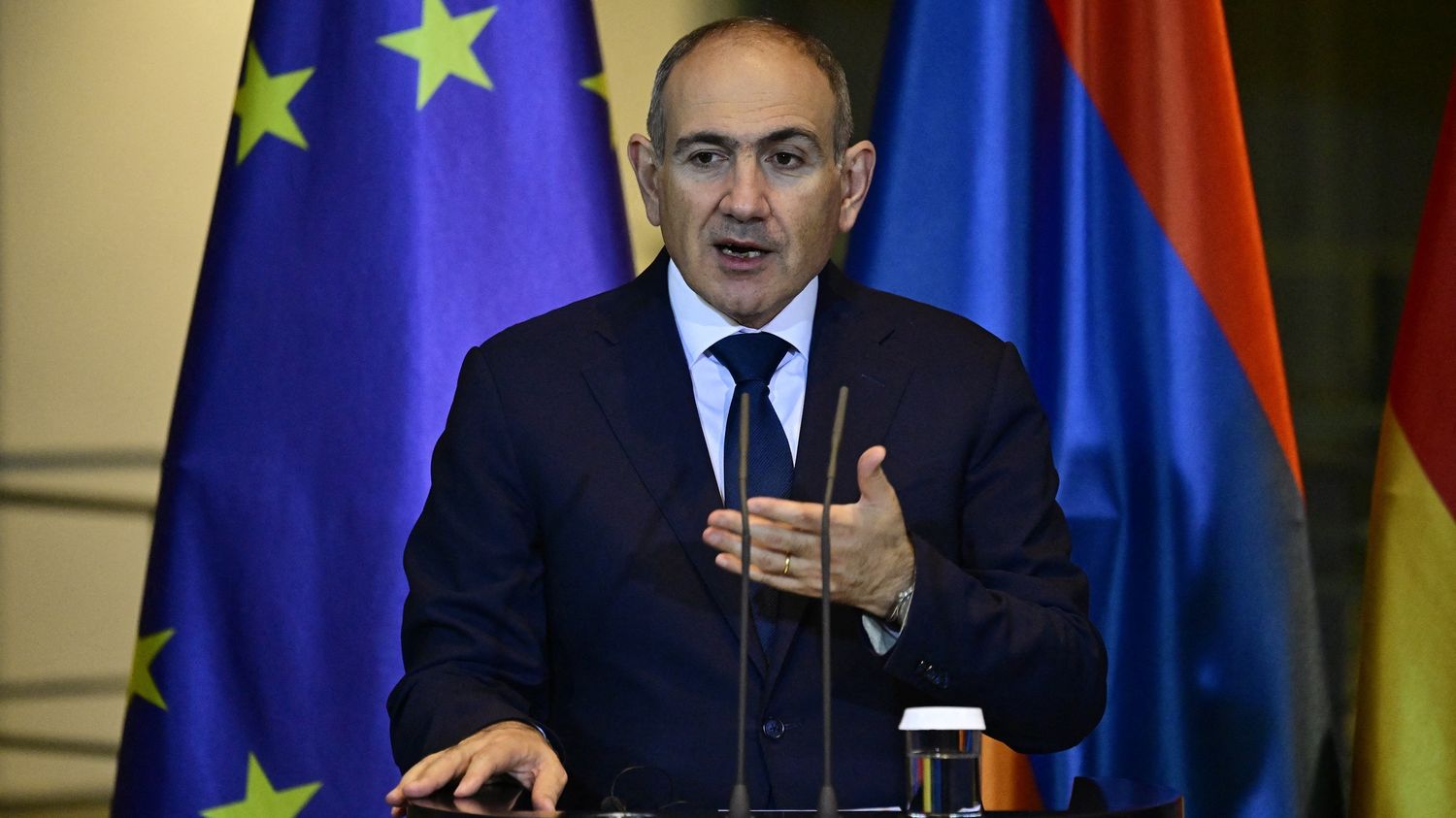 L'Arménie prend ses distances avec la Russie et tend la main à l'Union  européenne – franceinfo
