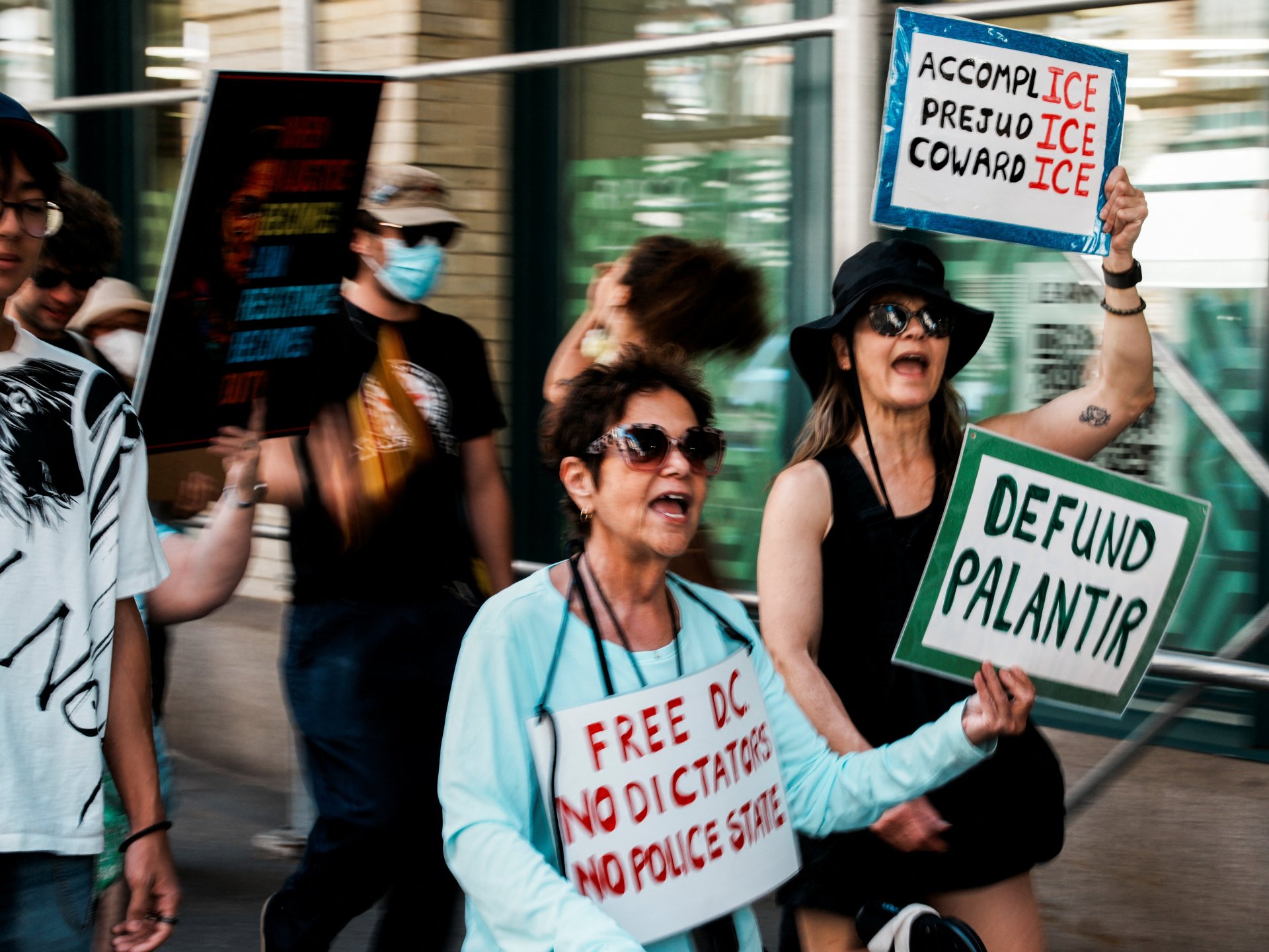 Technofacism? Why Palantir's pro-West 'manifesto' has critics alarmed |  Technology News | Al Jazeera