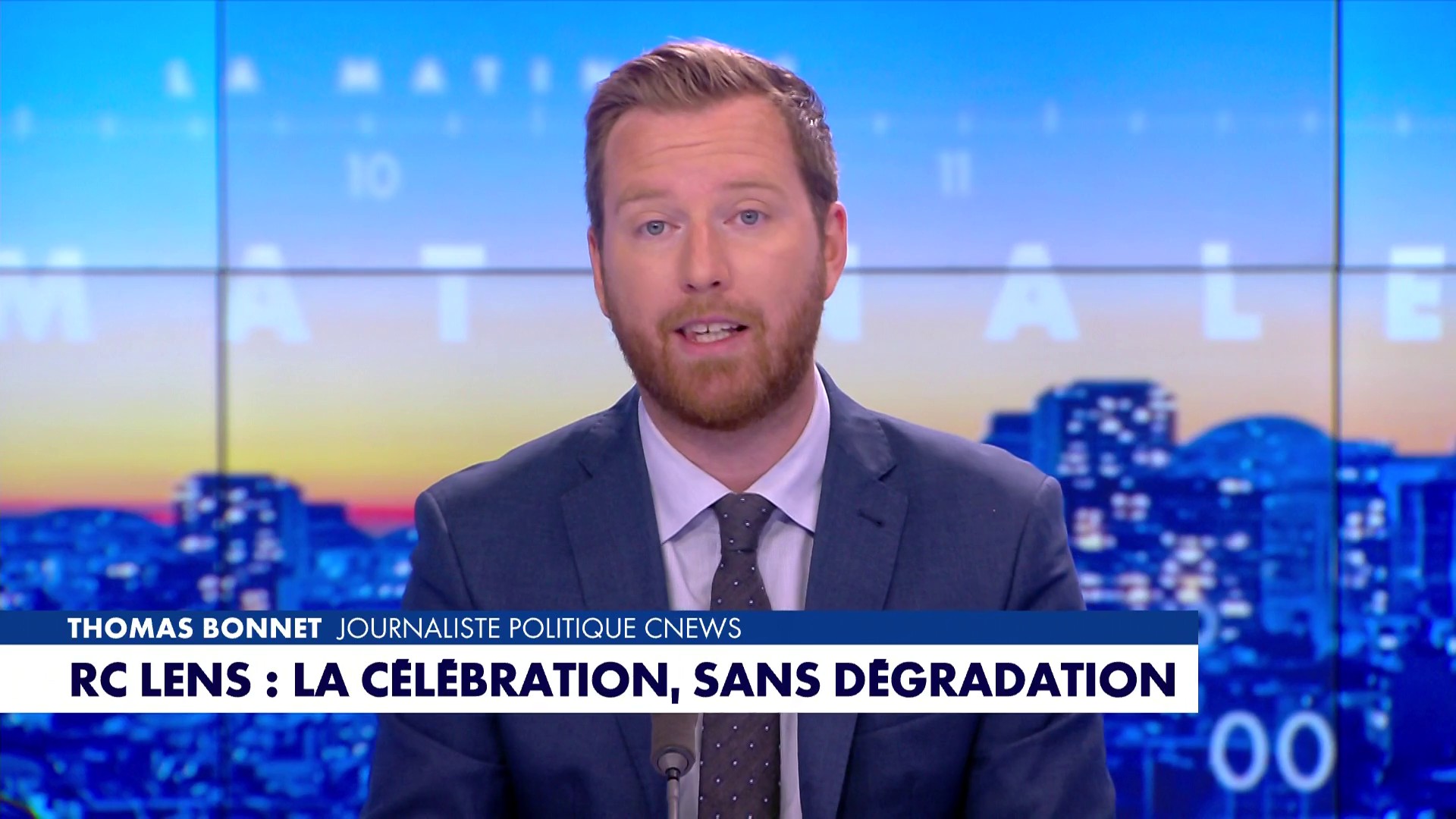 Le sacre du RC Lens en Coupe de France, le pèlerinage de Chartres et la  victoire de Bordeaux en Coupe d'Europe de rugby ont donné lieu à des scènes  de communion, sans