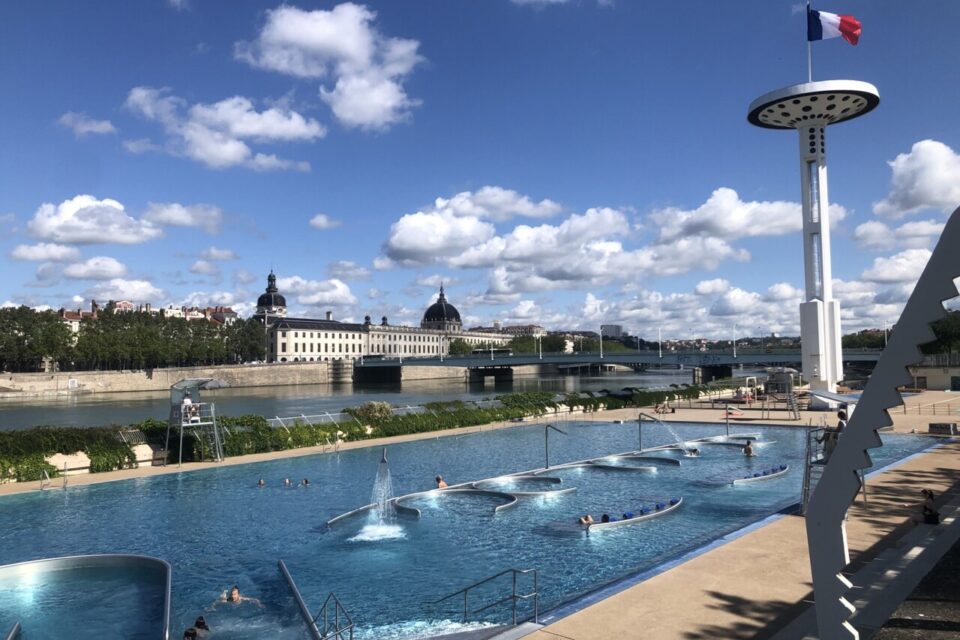 Lyon. En pleine canicule, un gros problème découvert à la piscine du Rhône  : ce qu'il se passe