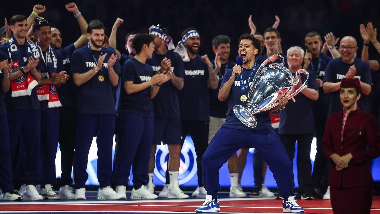 Ligue des champions: des Champs-Élysées au Parc des Princes, le PSG fêté en  héros à Paris - RFI
