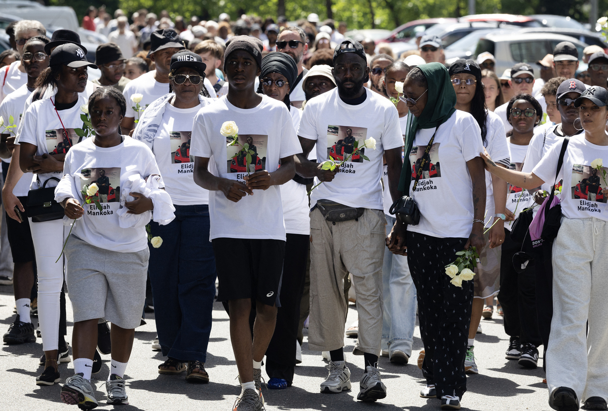 Nantes : une marche blanche en hommage à un adolescent de 15 ans tué dans  une fusillade
