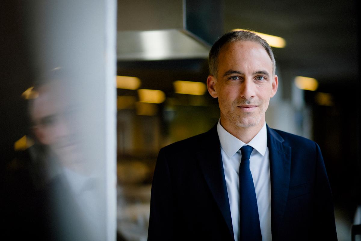 Raphaël Glucksmann propose un “contrat patriotique” aux Français : les  extraits exclusifs de son livre