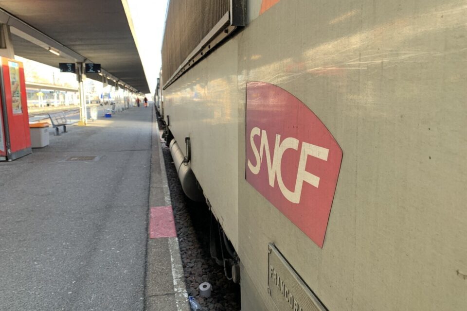 Canicule : la SNCF annule des trains au départ de Paris par crainte de  pannes de la climatisation
