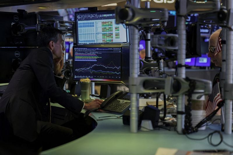 Wall Street temporise entre tensions à Ormuz et attentes autour de la tech  | Zonebourse Suisse