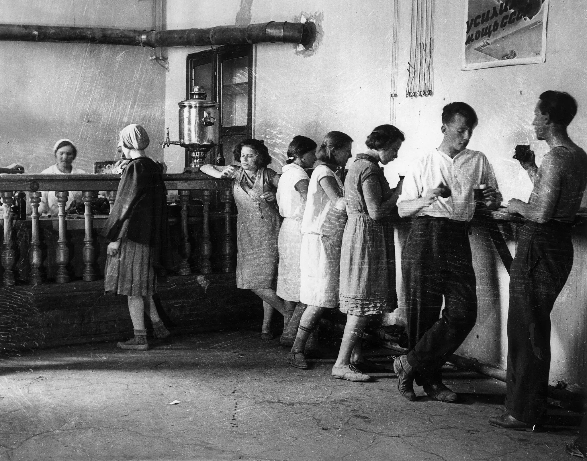 Que nous apprennent les cantines bolcheviques du stalinisme ? | France  Culture