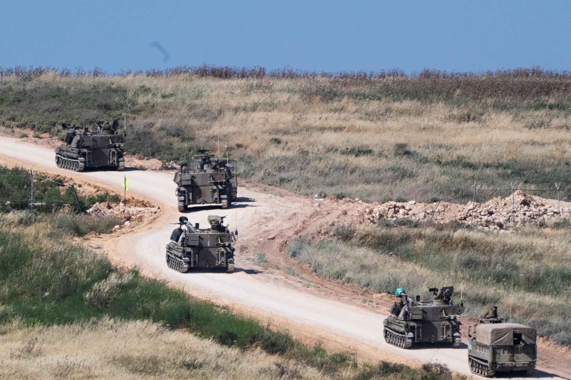EN DIRECT, guerre au Moyen-Orient : l'armée israélienne déclare que toute  la zone au sud du fleuve du Zahrani, au Liban, est une « zone de combat »