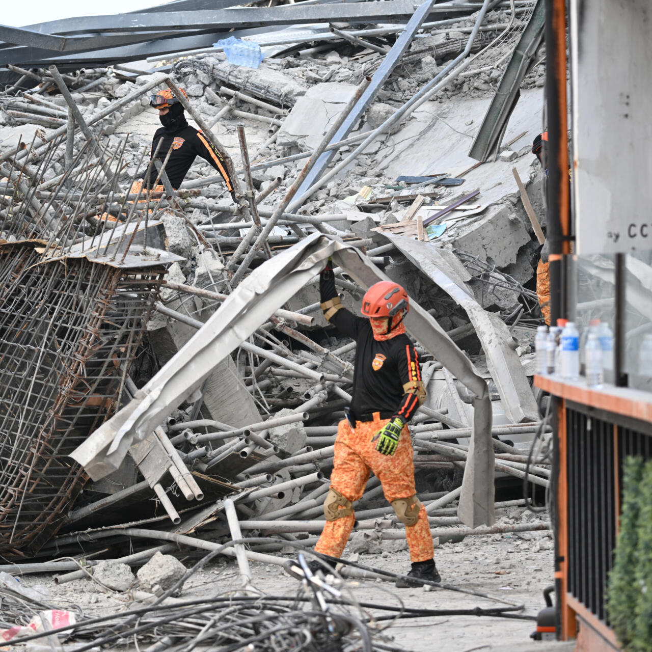 Effondrement sur un chantier aux Philippines, 19 personnes recherchées