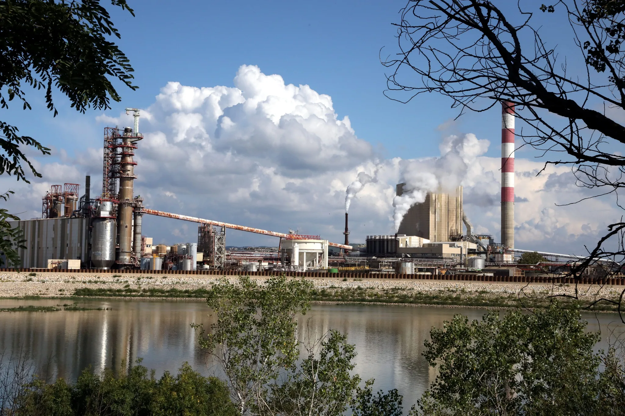 L'usine qui pue de Tarascon | France Culture