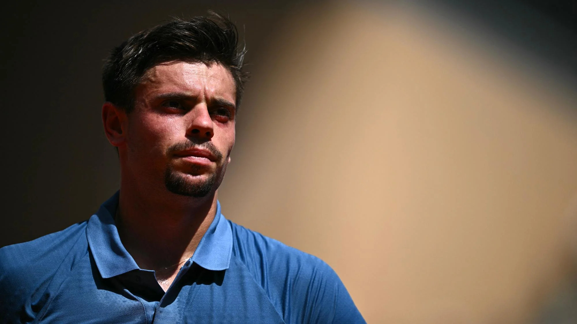 Je vais chi** » : À Roland-Garros, Arthur Géa a dû quitter le court pour  une urgence gastrique - Yahoo Actualités France