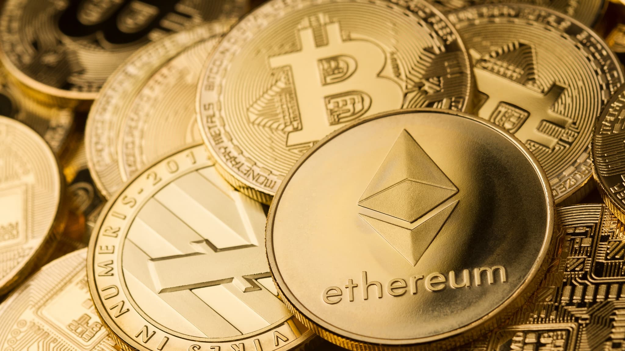 Elle a totalisé plus de 3.000 milliards de dollars d'échanges en 2025: Londres  sanctionne la bourse crypto HTX parmi 18 entités qui aident la Russie à  contourner les sanctions