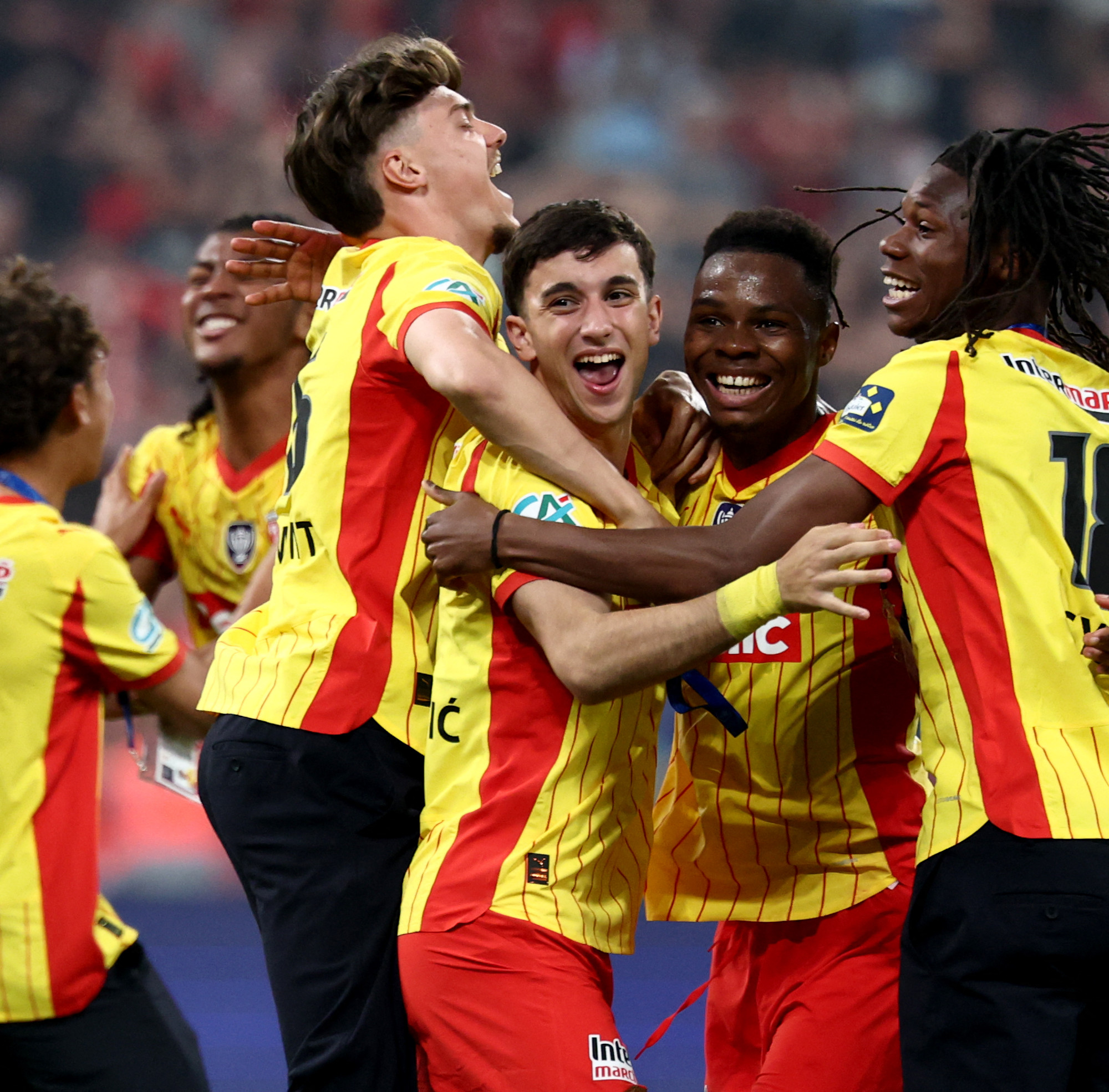 Le RC Lens domine Nice et remporte la première Coupe de France de son  histoire