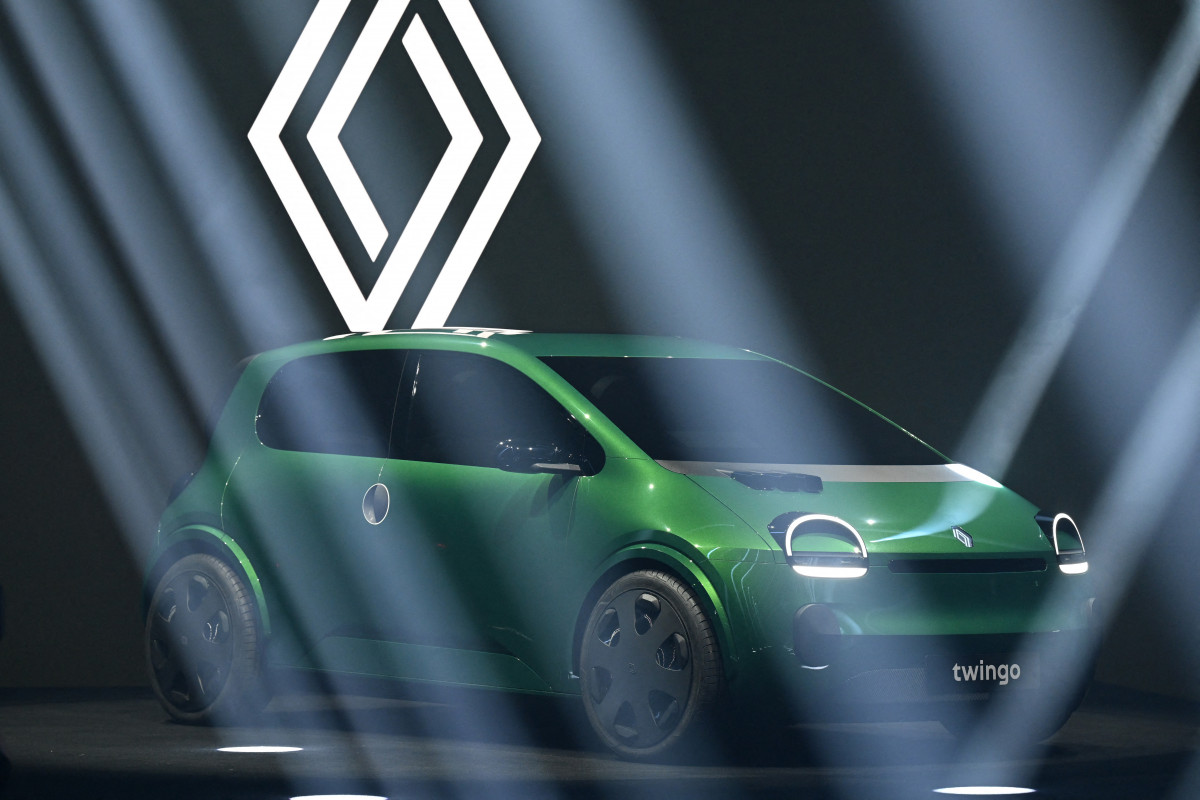 Voiture électrique : comment la France va-t-elle rattraper la concurrence  chinoise ?
