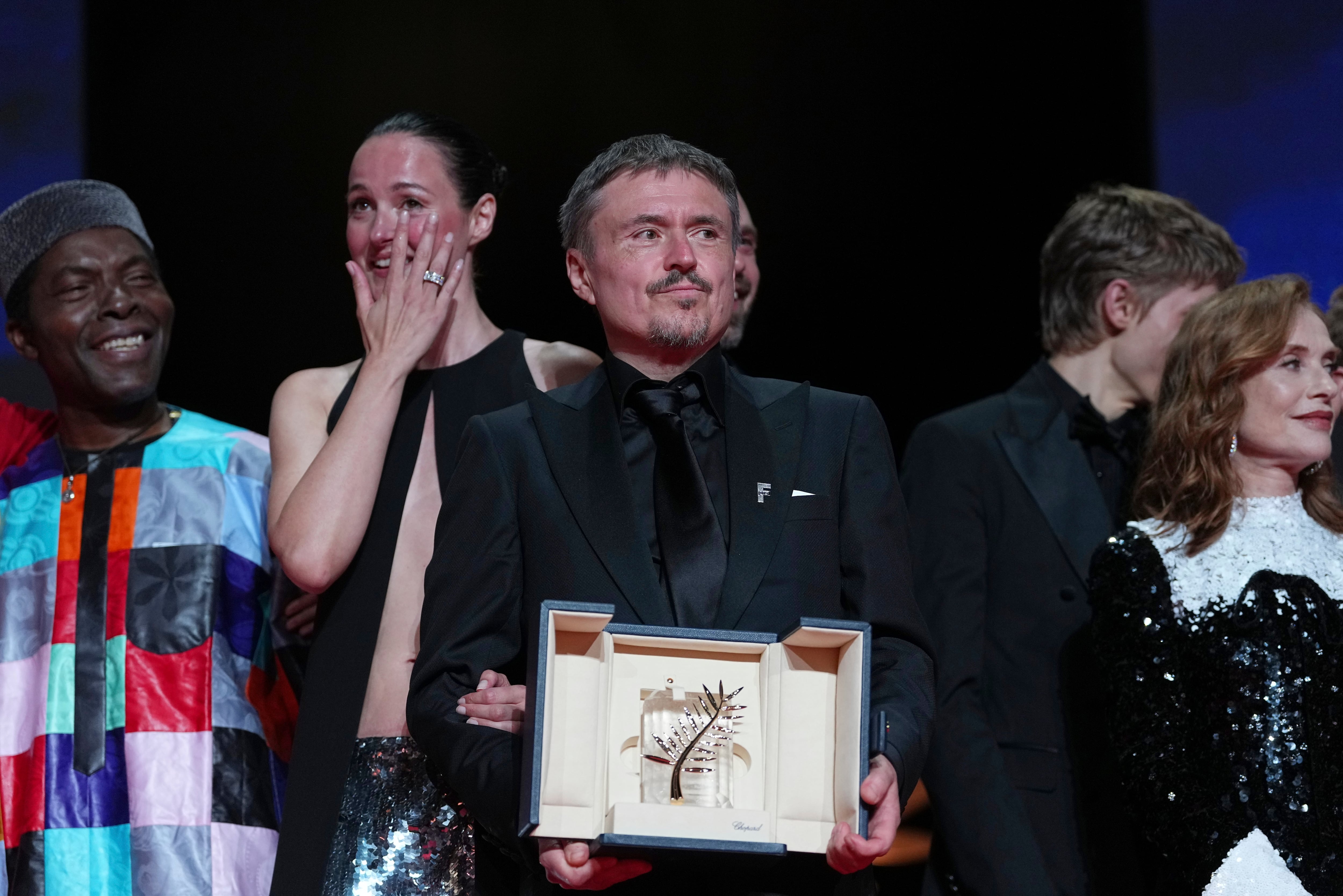 Fjord» du Roumain Cristian Mungiu décroche la Palme d'or à Cannes