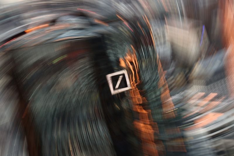 Le président du conseil de surveillance de Deutsche Bank percevra désormais  1,4 million d'euros | Zonebourse