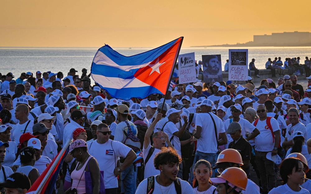 Cuba : Donald Trump annonce qu'il durcit les sanctions contre l'île en  pleine mobilisation du 1er-Mai