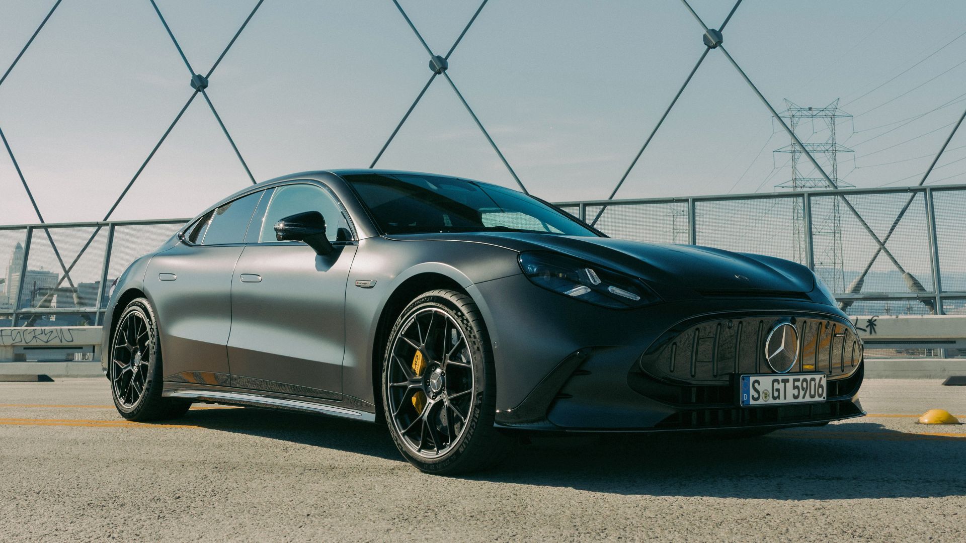 La Mercedes-AMG GT électrique peut recharger vite, à condition d'avoir  obligatoirement cette option - Numerama
