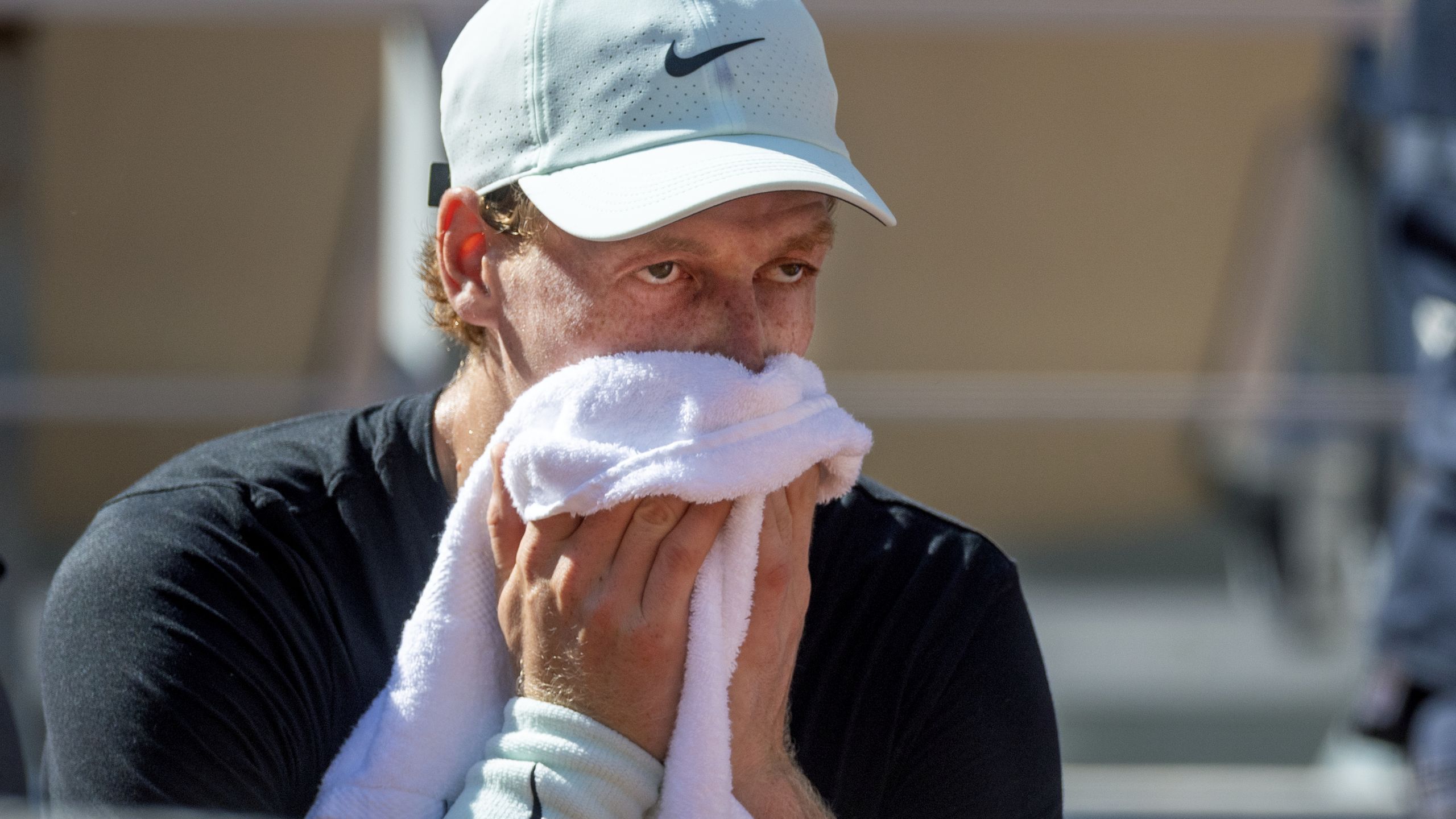 Roland-Garros 2026 - La chaleur, un danger pour Jannik Sinner, vraiment ? -  Eurosport