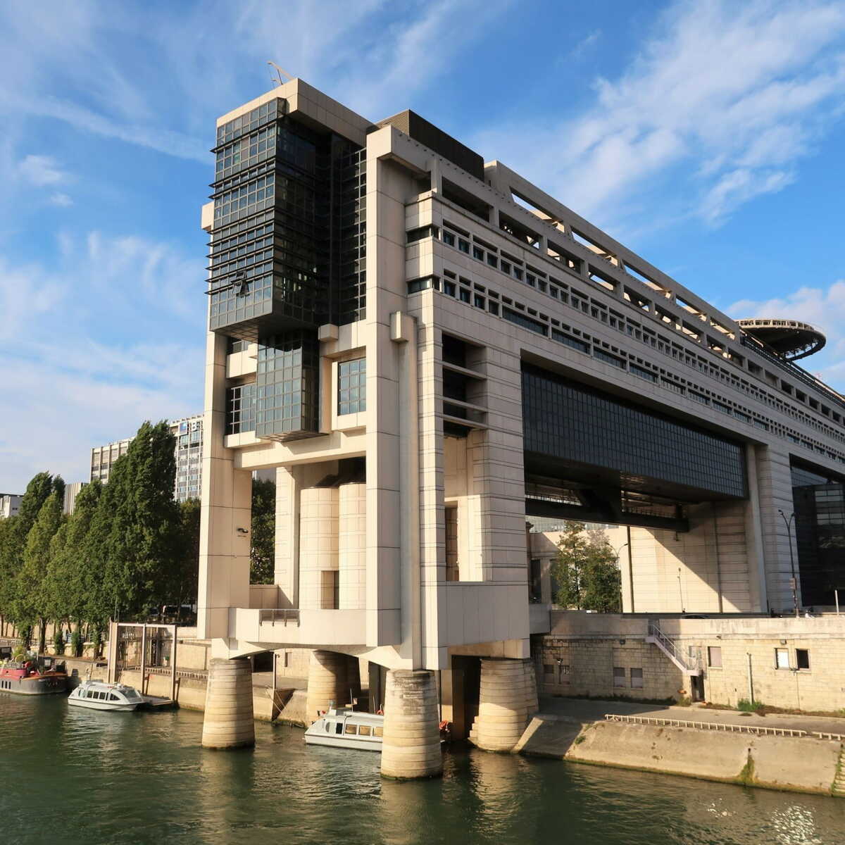 Budget : Bercy s'apprête à dévoiler 4 milliards d'euros d'économies  supplémentaires, qui est visé ? - Capital.fr