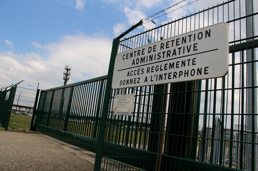 Coronavirus : grève de la faim au centre de rétention de Lille‐Lesquin
