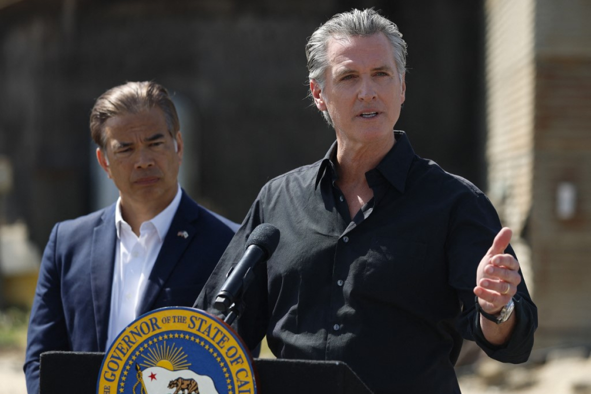 Droits de douane : la Californie, 5e économie mondiale, attaque les  "tarifs" de Trump en justice - 17/04/2025 à 08:50 - Boursorama