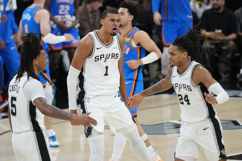 Portés par Wembanyama, les Spurs écrasent les Thunder pour égaliser |  7sur7.be