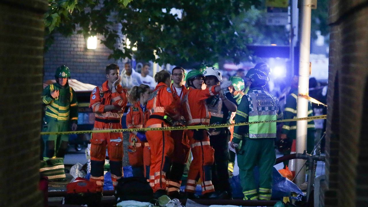 Incendie d'une tour à Londres : un bébé miraculeusement rattrapé après  avoir été jeté du neuvième étage | TF1 Info