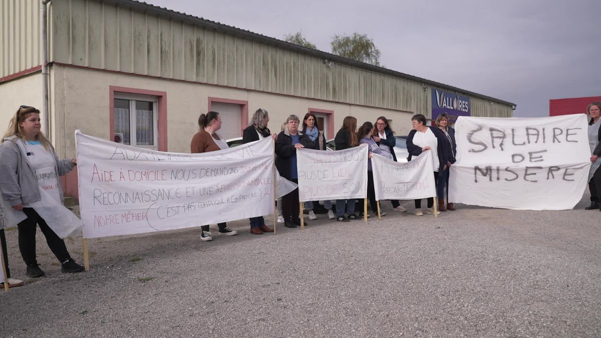 Le mois dernier, j'ai eu que 800 euros de salaire" : des aides à domicile à  bout de force avec la hausse du prix des carburants