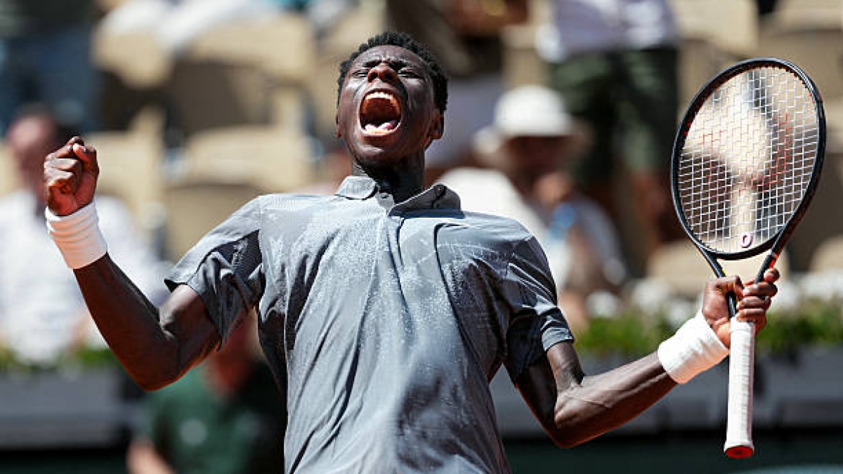 Kouamé élimine Vallejo lors d'un match épique et continue de faire  l'histoire à Roland Garros | Puntodebreak.com