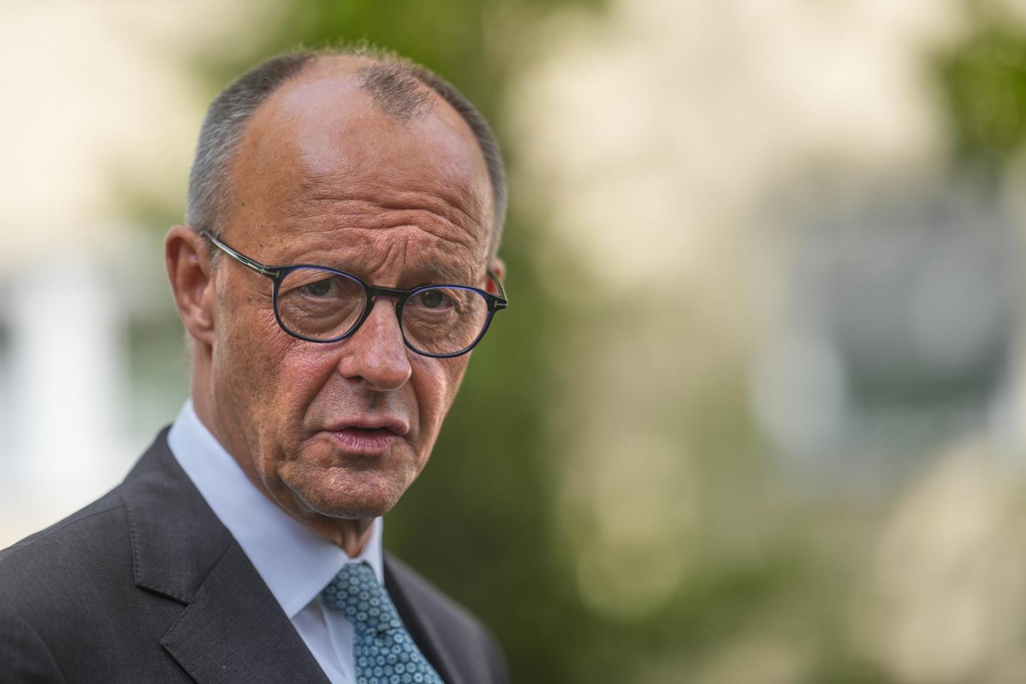En Allemagne, Friedrich Merz, un chancelier au plus bas un an après son  investiture