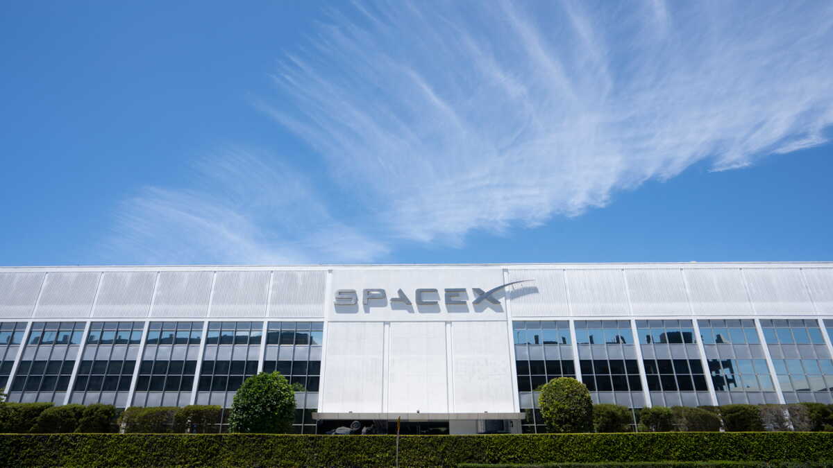SpaceX vise une introduction en Bourse mi-juin avec une levée record de 50  milliards de dollars - Capital.fr
