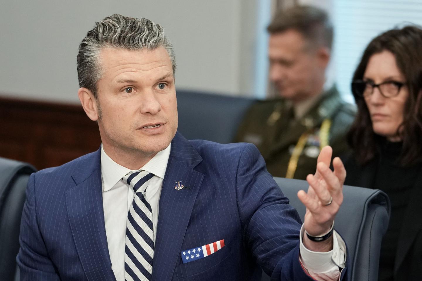 Signalgate » : Pete Hegseth s'en prend à « la presse » après avoir été  accusé d'avoir partagé des informations militaires avec sa famille
