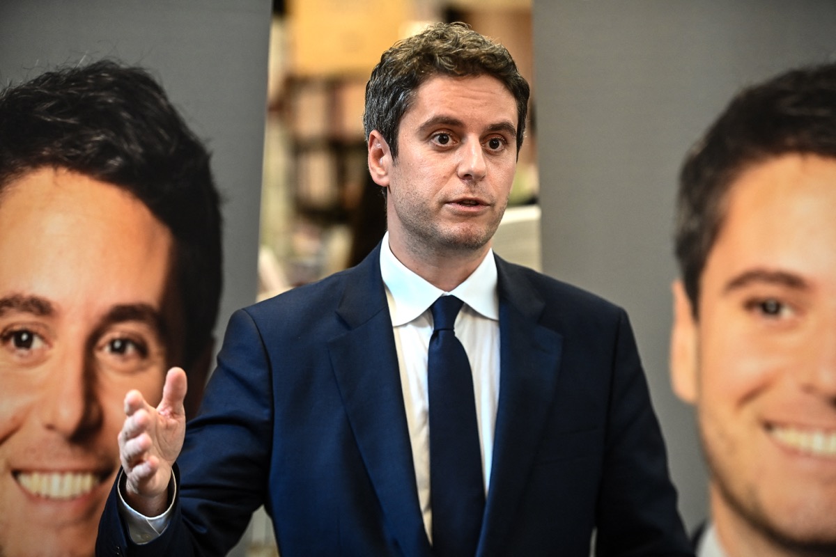 Présidentielle 2027 : 500 élus locaux appellent Gabriel Attal à se présenter