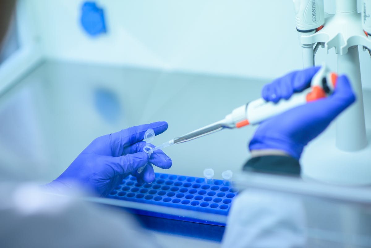 Test génomique pour le cancer du sein : c'est quoi ? À quoi ça sert ? |  Santé Magazine