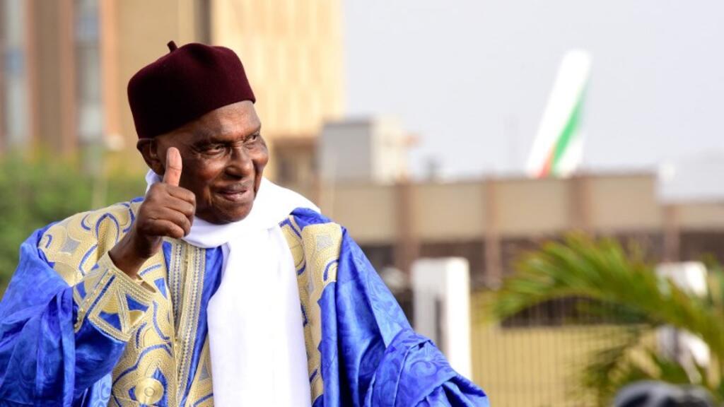 Les 100 ans d'Abdoulaye Wade: l'itinéraire hors normes de l'ancien  président sénégalais en huit dates - RFI