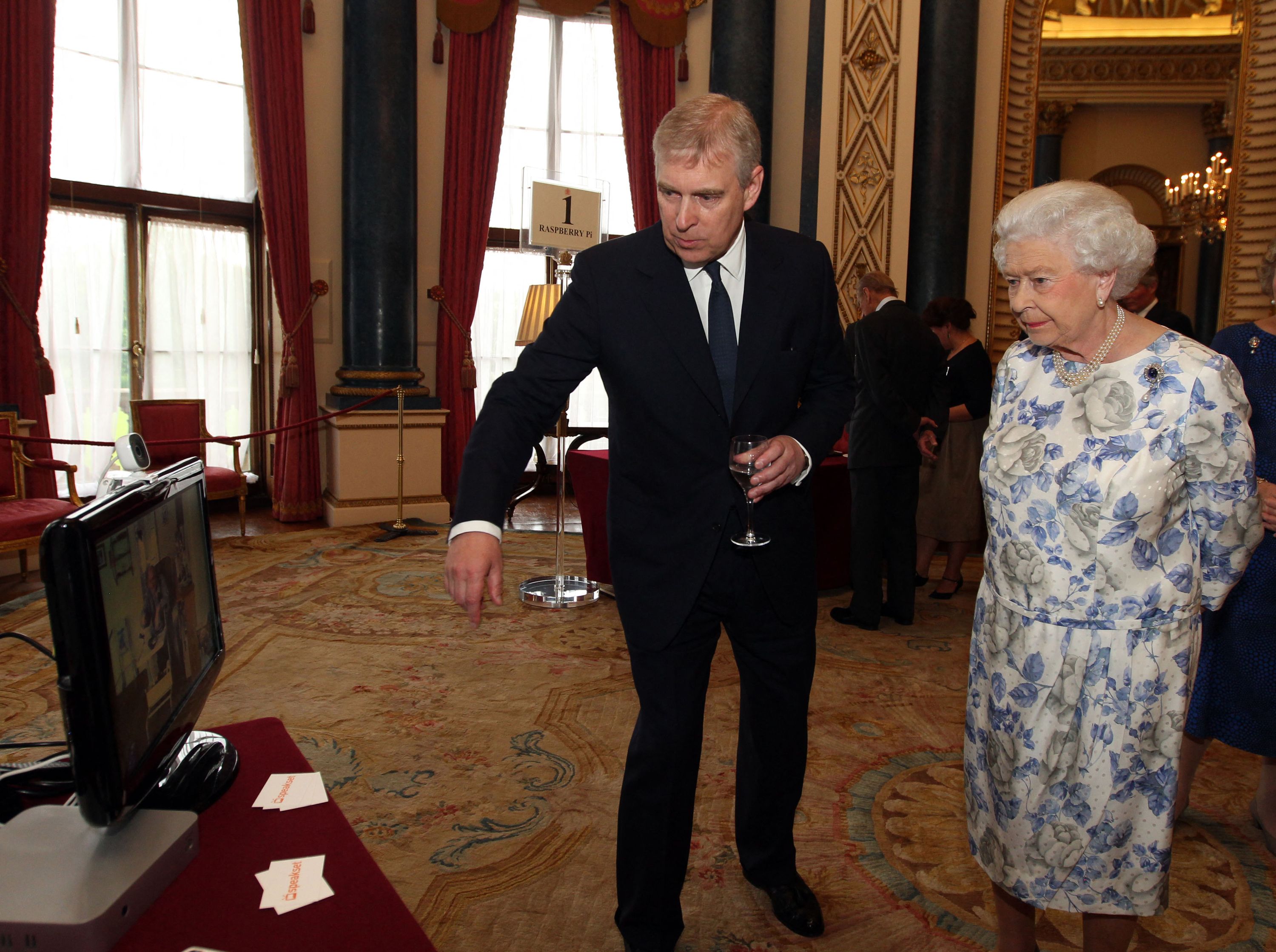 Quand l'ex-prince Andrew faisait visiter Buckingham Palace pour 1,4 million  de livres